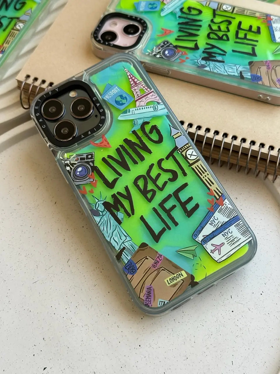 0ec3b0 قاب آکواریومی شبرنگ Living My Best Life (کدC1314) - تصویر 1