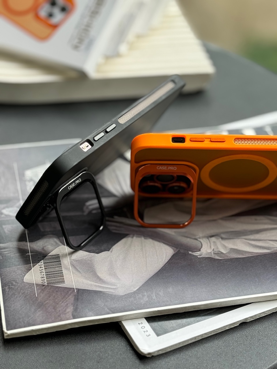 قاب Matte CasePro Lens with MagSafe استند شو با لنز رینگی (کدC1608)