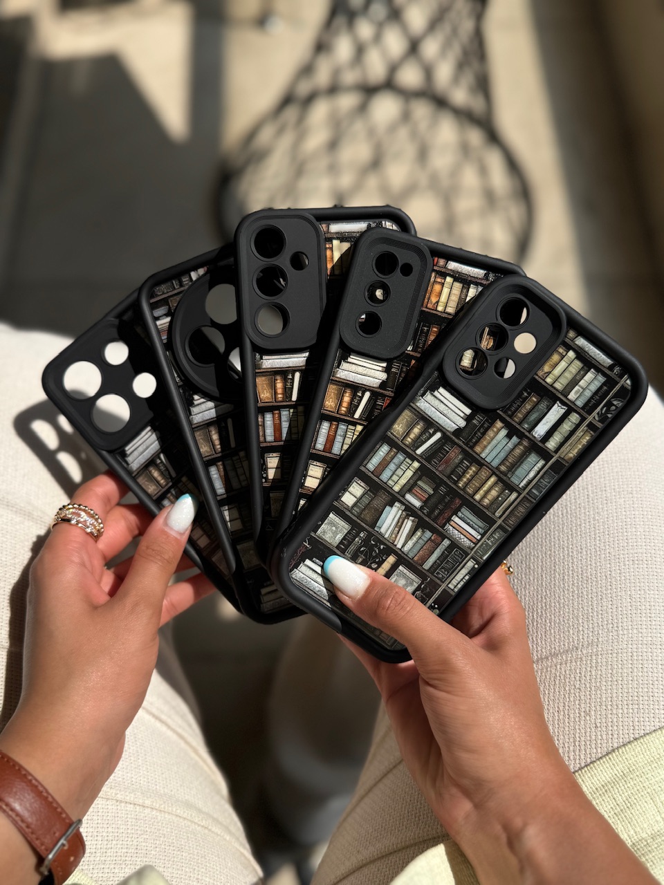 قاب Library آیفون ، سامسونگ ، شیائومی (کدC1982)