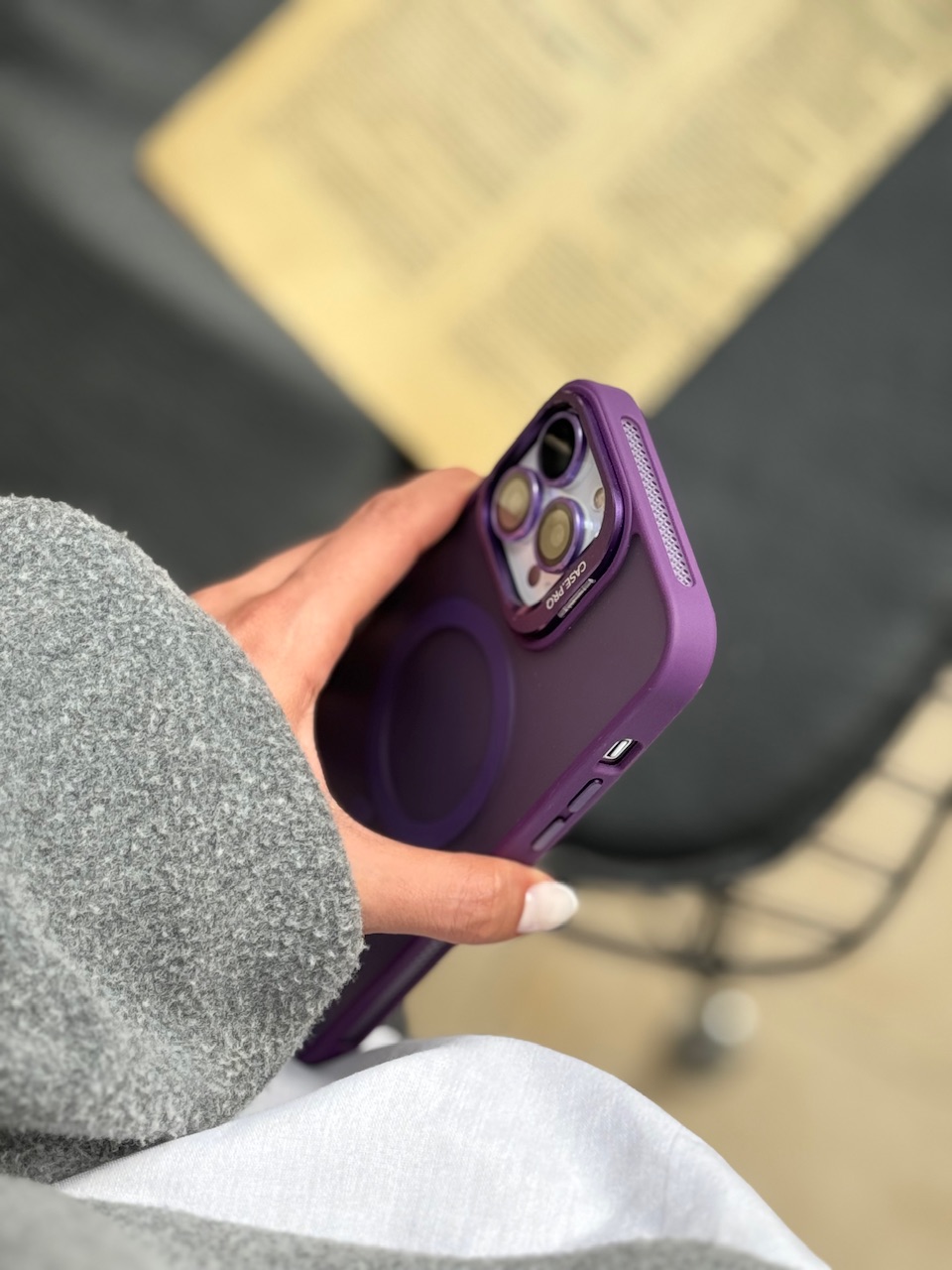 قاب Matte CasePro Lens with MagSafe استند شو با لنز رینگی (کدC1608)