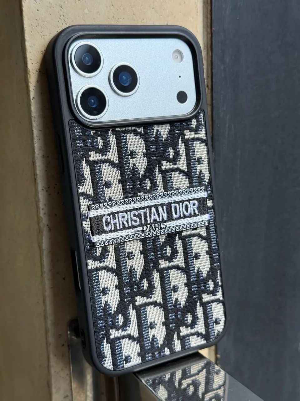 260db2 قاب Christian Dior گلدوزی (کدC2231) - Image 1