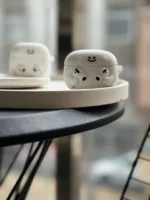 کاور ایرپاد سیلیکونی Airpods in Hands (کدa0122) - تصویر 2